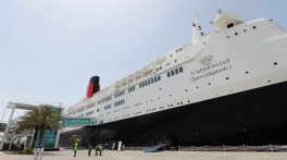 Hotel flutuante em Dubai recebe primeiros hóspedes