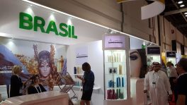 Câmara Árabe movimenta blogueiras para divulgar cosméticos