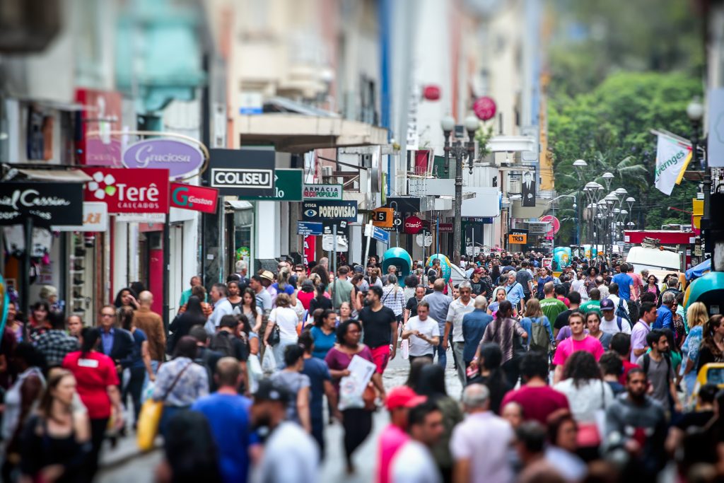 ارتفاع النشاط الاقتصادي البرازيلي الى نسبة 0.69%