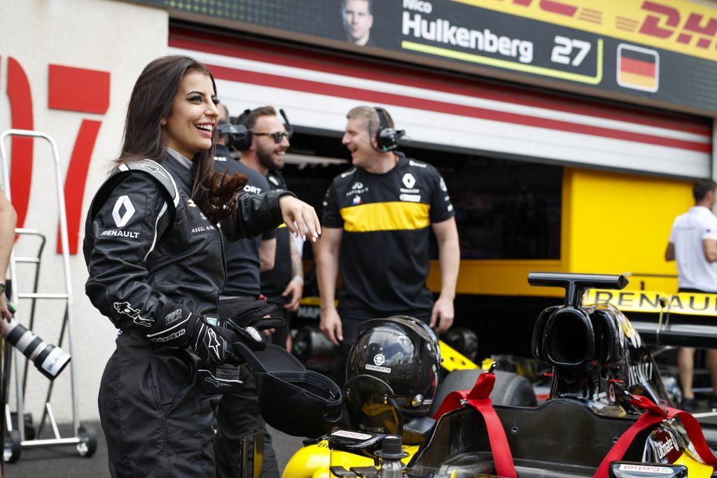 Aseel Al-Hamad dirigiu carro de Fórmula 1