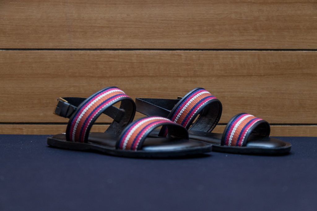 Emirados compraram 560 mil pares de calçados do Brasil Calçados brasileiros são exportados para 121 países