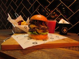 Hamburger place honors Egyptian star player Salah