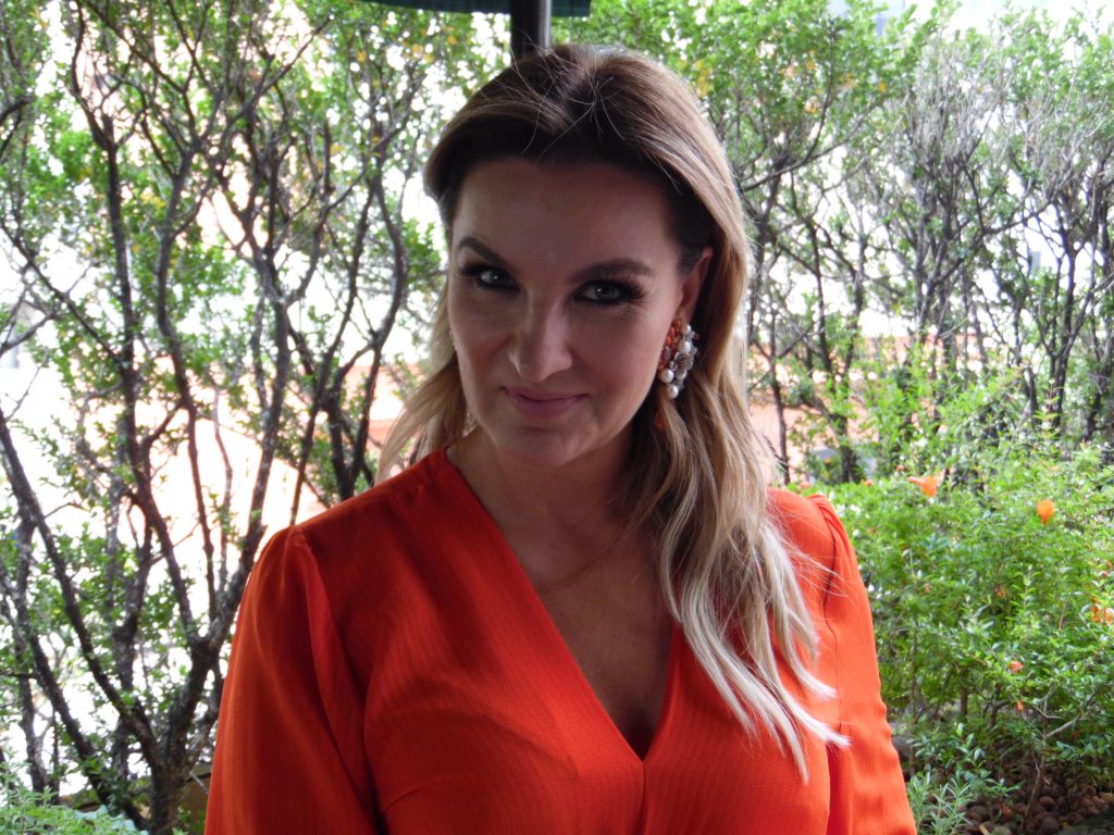 Uma designer de joias para o Oriente Médio Ana Márcia é designer de joias