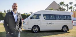 Uber lança no Cairo serviço inédito de ônibus