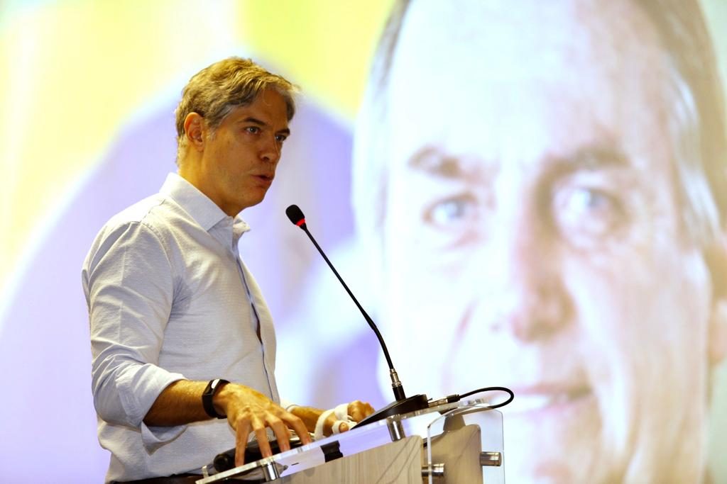 Ricardo Amorim deu palestra na Câmara Árabe