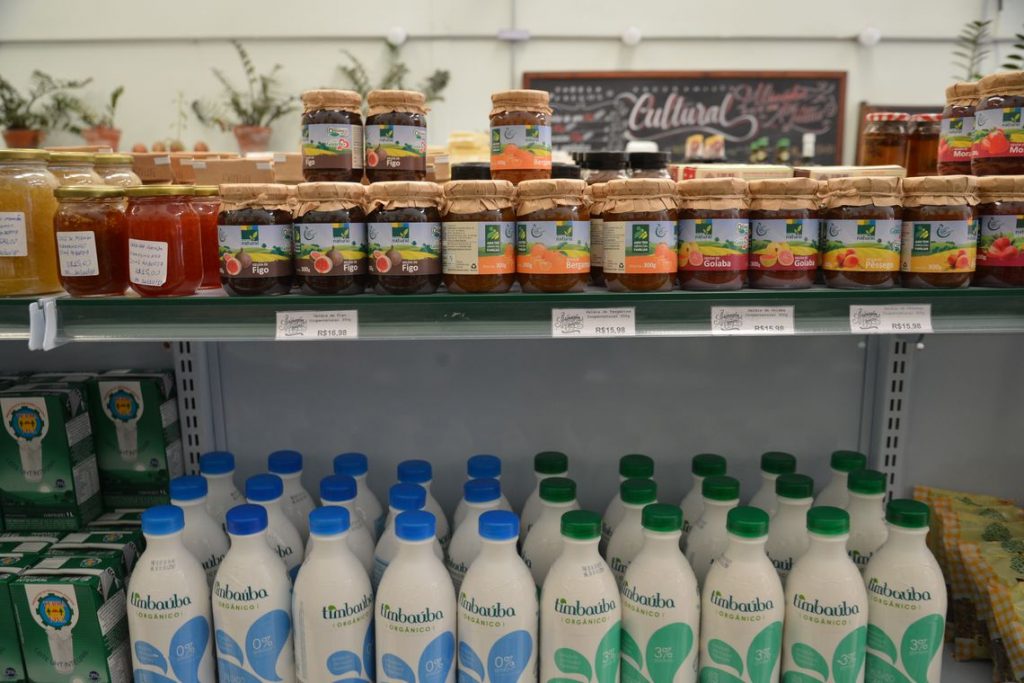 UAE 5th largest buyer of Brazilian food A indústria de alimentos do Brasil cresceu 2,08% em faturamento no ano de 2018.