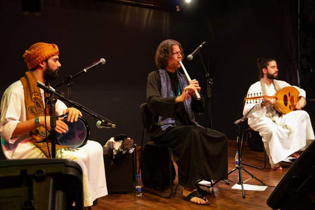 Trio apresenta música oriental no Sesc São José dos Campos Zikir Trio se apresenta no Sesc