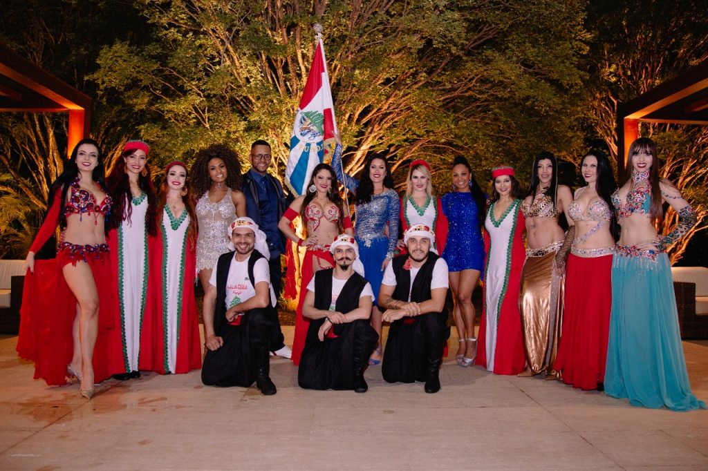 Escola de samba apresenta enredo para colônia libanesa