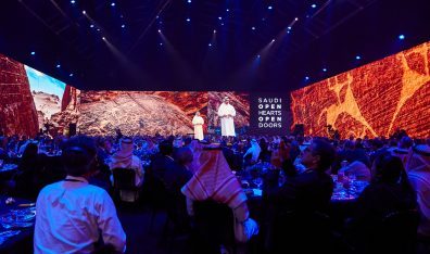 Saudi Arabia opens up to tourism with online visa