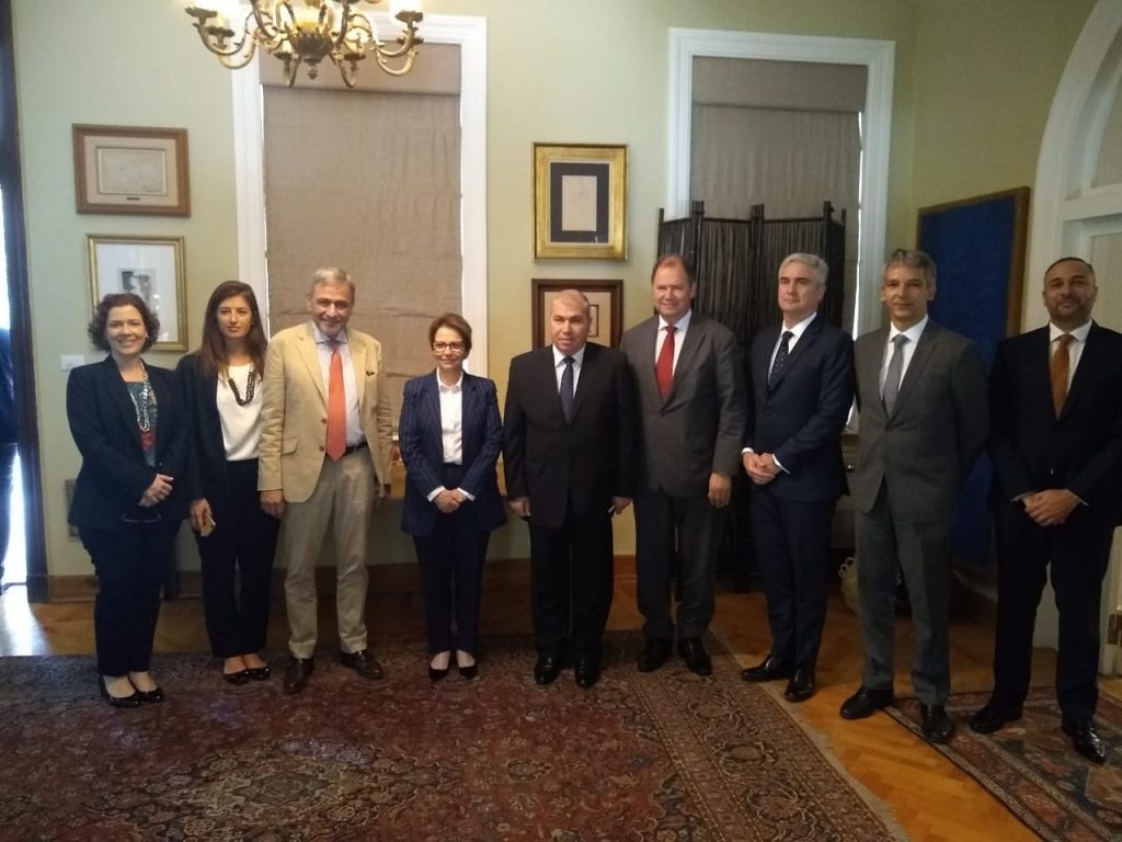 Representantes do Brasil e do Egito na embaixada: lácteos liberados