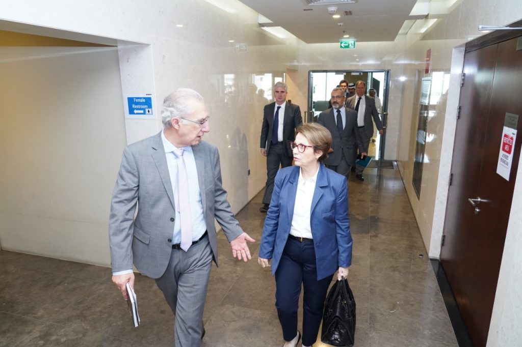 ندوة في مكتب الغرفة العربية البرازيلية في دبي بحضور الوزيرة