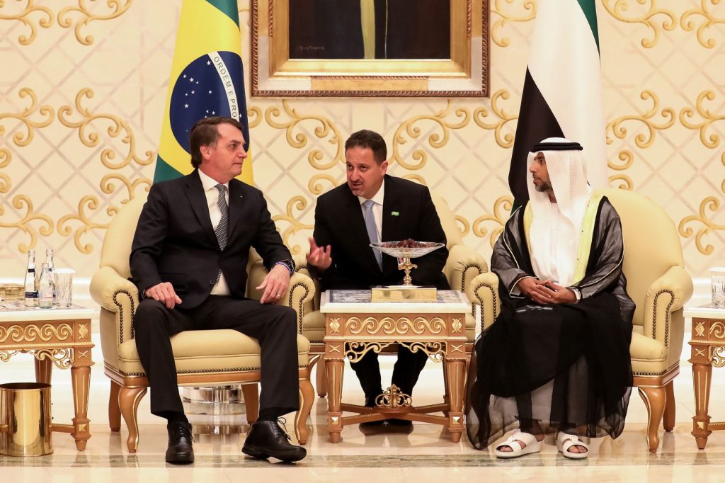 Bolsonaro foi recebido em Abu Dhabi por
