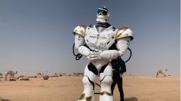 Robozão brasileiro conquista os árabes