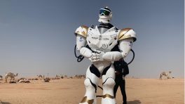 Robozão brasileiro conquista os árabes