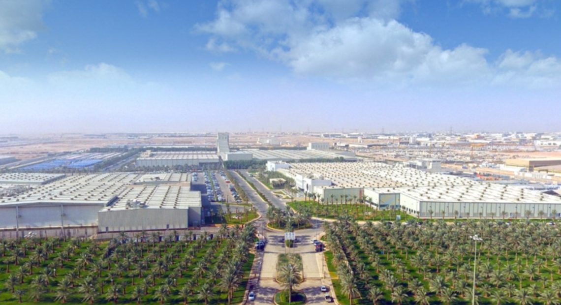 Complexo industrial da Alfanar próximo a Riad, Arábia Saudita