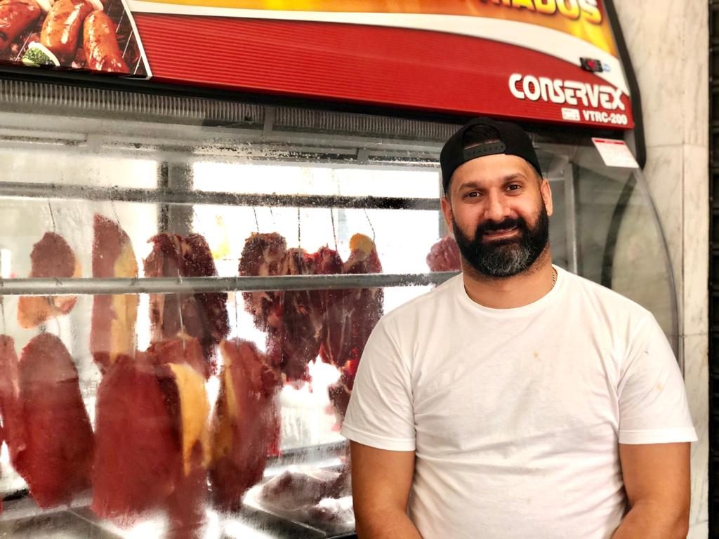 Ahmed Hussein, do restaurante e açougue halal Zelleya