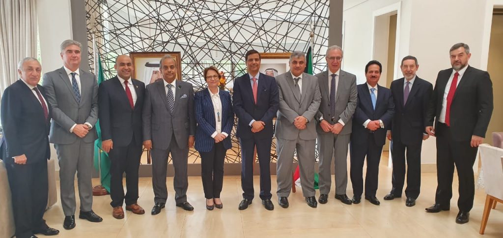A ministra da Agricultura, Tereza Cristina, participou de almoço na embaixada do Kuwait em Brasília