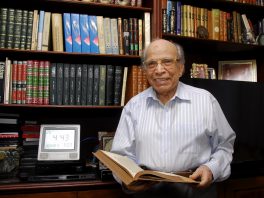 Morre Helmi Nasr, pioneiro no ensino do árabe na USP
