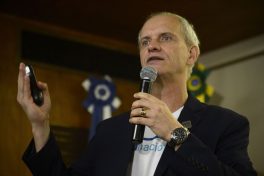 Brasileiros descobrem espécie de réptil voador no Líbano