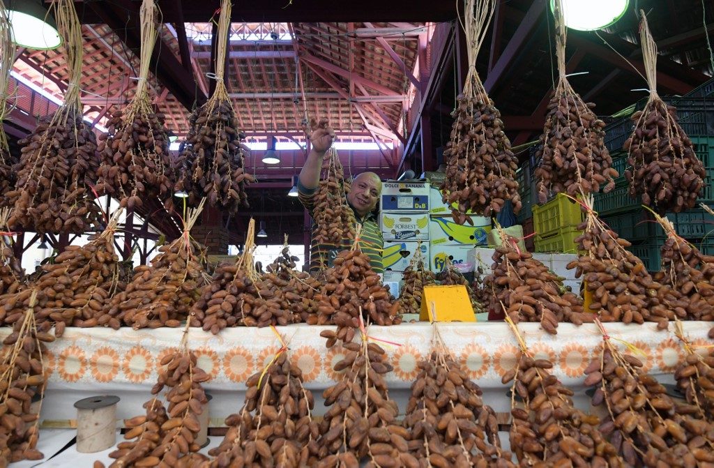 Vendedor de tâmaras em Túnis, na Tunísia