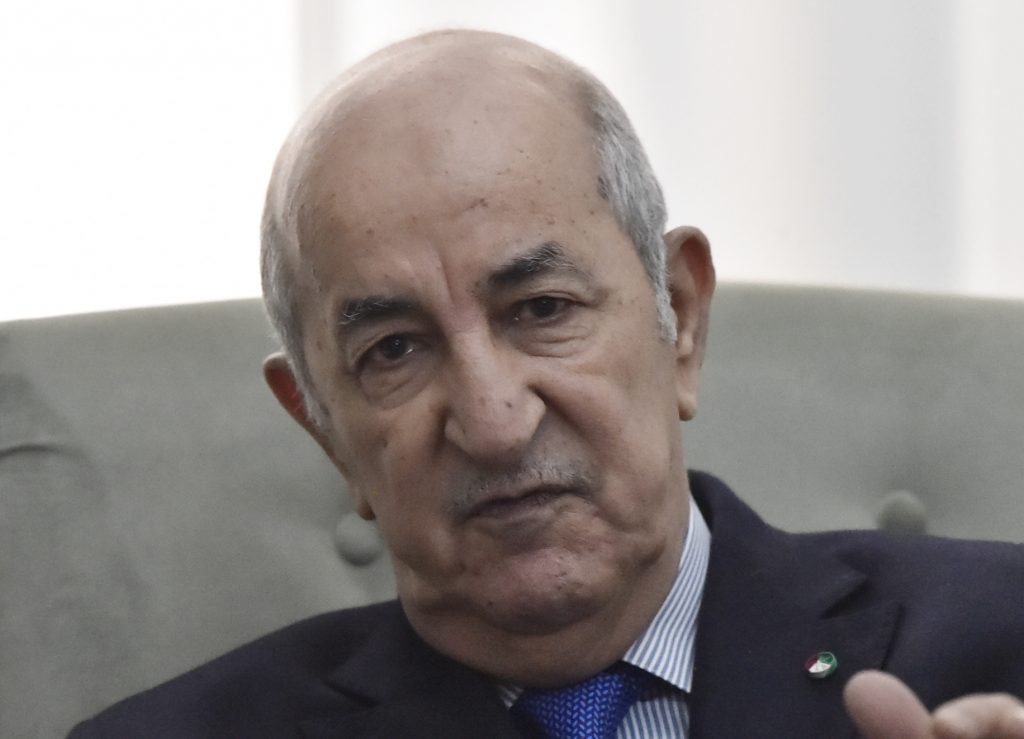 Argélia prepara orçamento suplementar