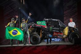 Dakar tem início com brasileiros à frente na Arábia Saudita