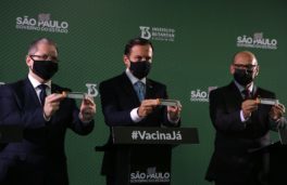 Vacina produzida em SP tem eficácia de 78% contra covid-19