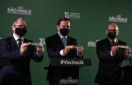 Vacina produzida em SP tem eficácia de 78% contra covid-19