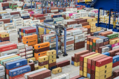 conteineres foto claudio neves portos do paraná