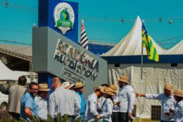 Rondonia-Rural-Show-hasteamento-da-bandeira_22.05.22_Foto_Daiane-Mendonca-15