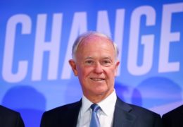 emirates tim clark foto CHRISTIAN CHARISIUS dpa Picture-Alliance AFP