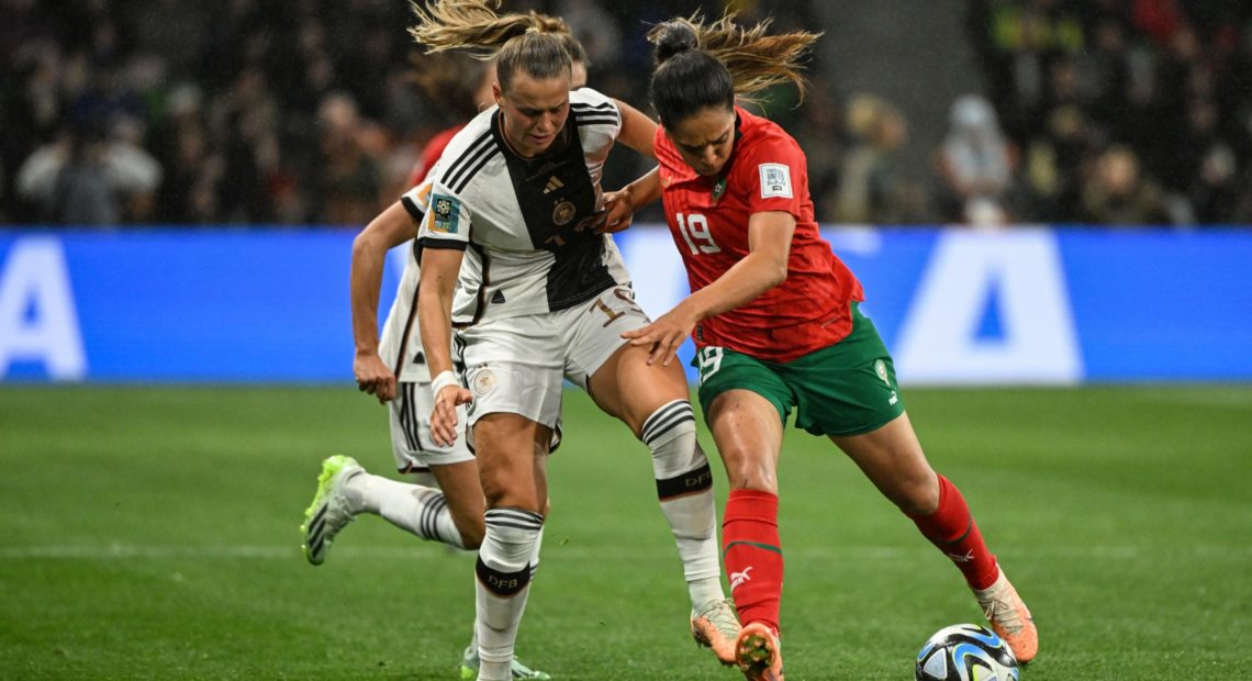 Partida com 11 gols marca estreia dos jogos femininos do