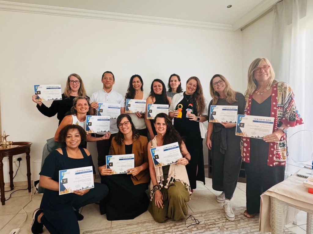 Women participated in activity with Itamar Vieira Jr. in the UAE