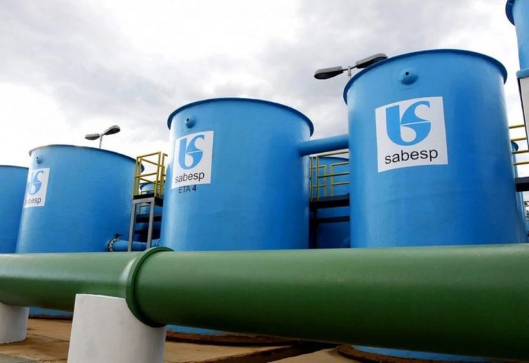 Brazil’s Sabesp to offer shares to foreigners São Paulo state government kicked off last week a share offering as part of the last stage of the privatization of the water and sewage company