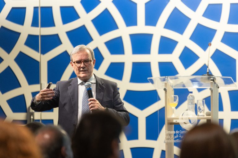 William Cerantola apresentou estudos, processos e decisões que influenciam diretamente na vida profissional e nos resultados corporativos