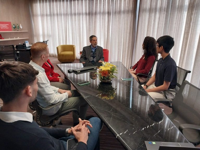 Guide-U program sent out students to the Arab-Brazilian Chamber of Commerce