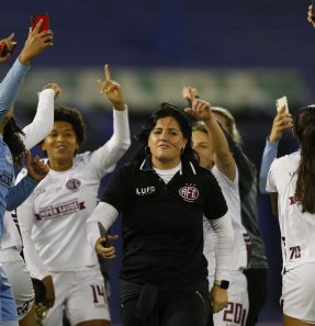 Linday Camila: após passagens pelo futebol internacional e do Brasil, técnica tem oportunidade de treinar equipe saudita