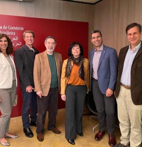 Meeting to discuss immigration-related topics. From left to right: Natali Lenning, Jonathan McCollum, Osmar Chohfi, Silvia Antibas, Akram Khater, and Mohamad Mourad