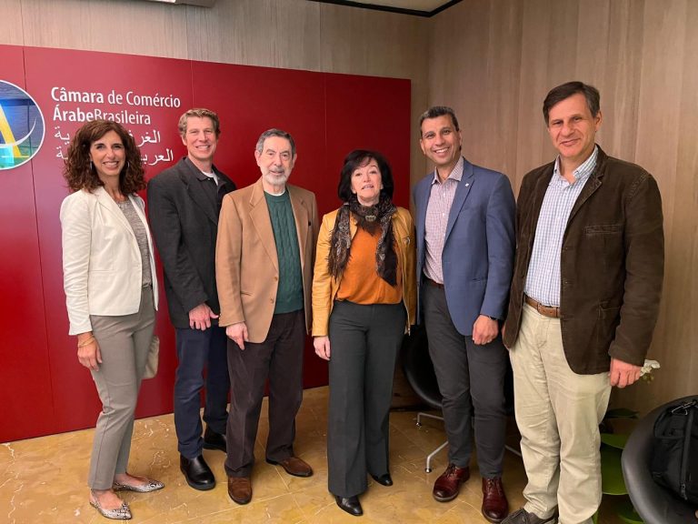 Meeting to discuss immigration-related topics. From left to right: Natali Lenning, Jonathan McCollum, Osmar Chohfi, Silvia Antibas, Akram Khater, and Mohamad Mourad