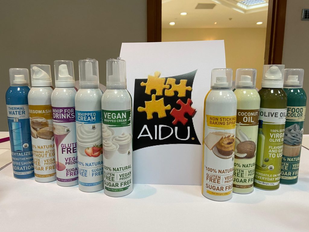 Aidu sells aerosol for greasing baking pans