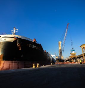 porto de paranagua importacao foto claudio neves