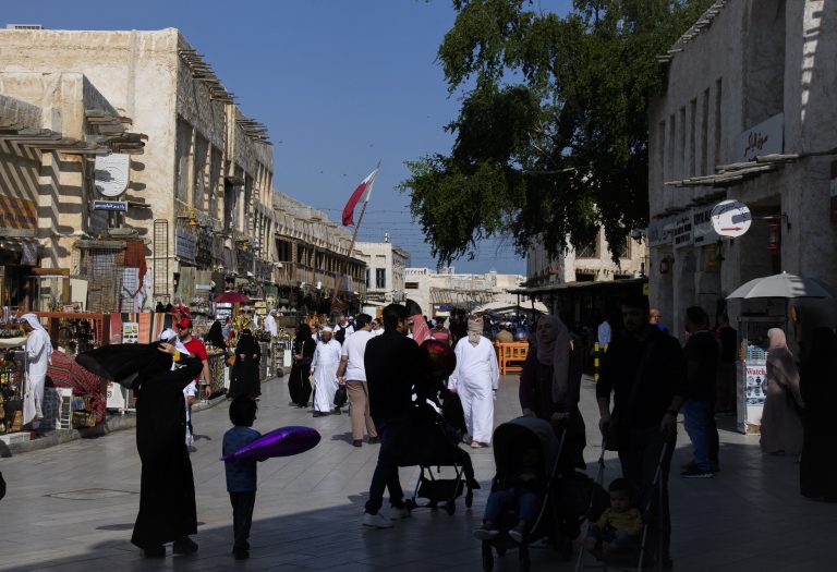 Doha, capital do Catar: atividade industrial do país cresceu em setores-chave da economia, mas também em fornecimento de água e de energia