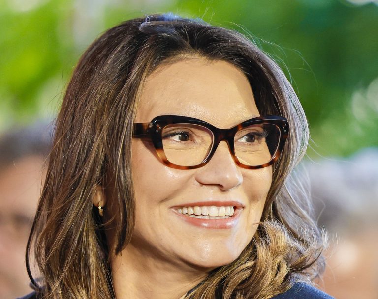 Rosângela Lula da Silva foi convidada para falar em evento no Catar