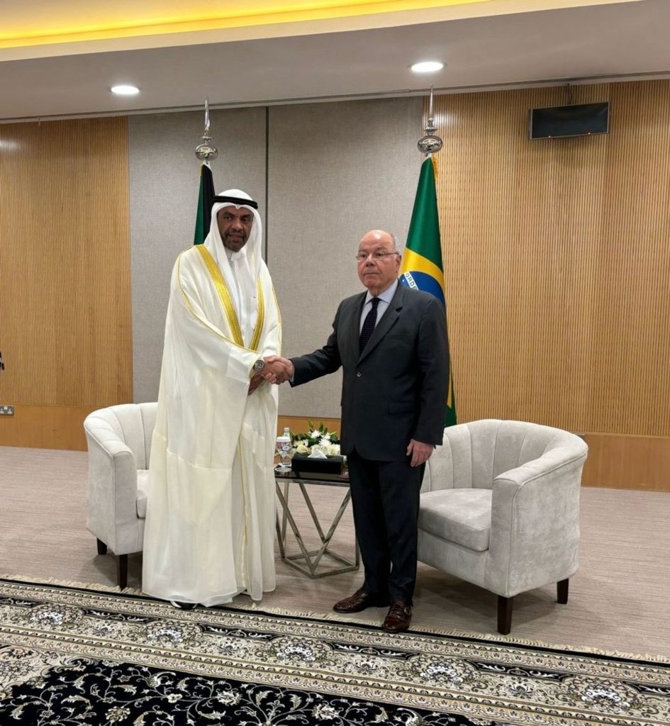 Vieira e ministro do Kuwait