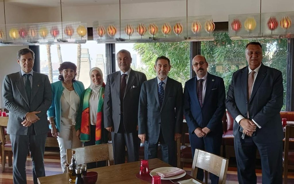 Representantes da Câmara de Comércio Árabe Brasileira e da União das Câmaras Árabes discutiram a possibilidade de ampliar integração logística