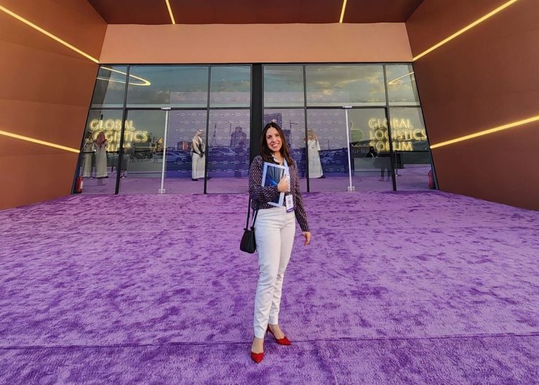 رؤية السعودية الاستراتيجية للخدمات اللوجيستية حضرت إيلايني براتيس مناقشات الدورة الافتتاحية للمنتدى العالمي للخدمات اللوجيستية (GLF) في المملكة العربية السعودية