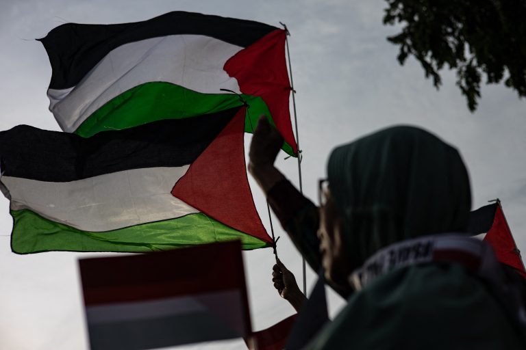 Mundo se solidariza com o povo palestino Na Ásia, pessoas em manifestação pela defesa da Palestina