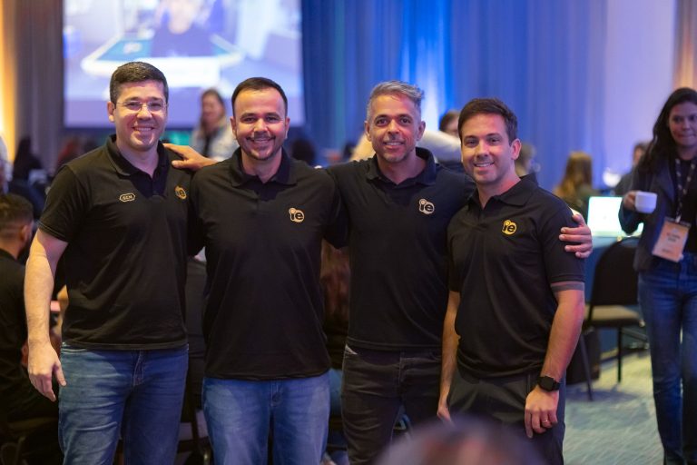 Os sócios da IE Intercâmbio Rodrigo Araujo (à esq), Patrick Guimarães, Marcelo Melo e Cesar Vieira: expansão a partir da união com a MetaApply