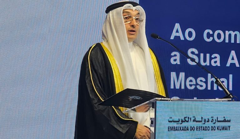 تحدث سفير دولة الكويت سعادة السيد طلال راشد المنصور عن فرص استثمارية في مجال الطاقات المتجددة.