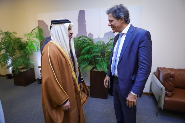 Haddad discute cooperação com ministro do Catar